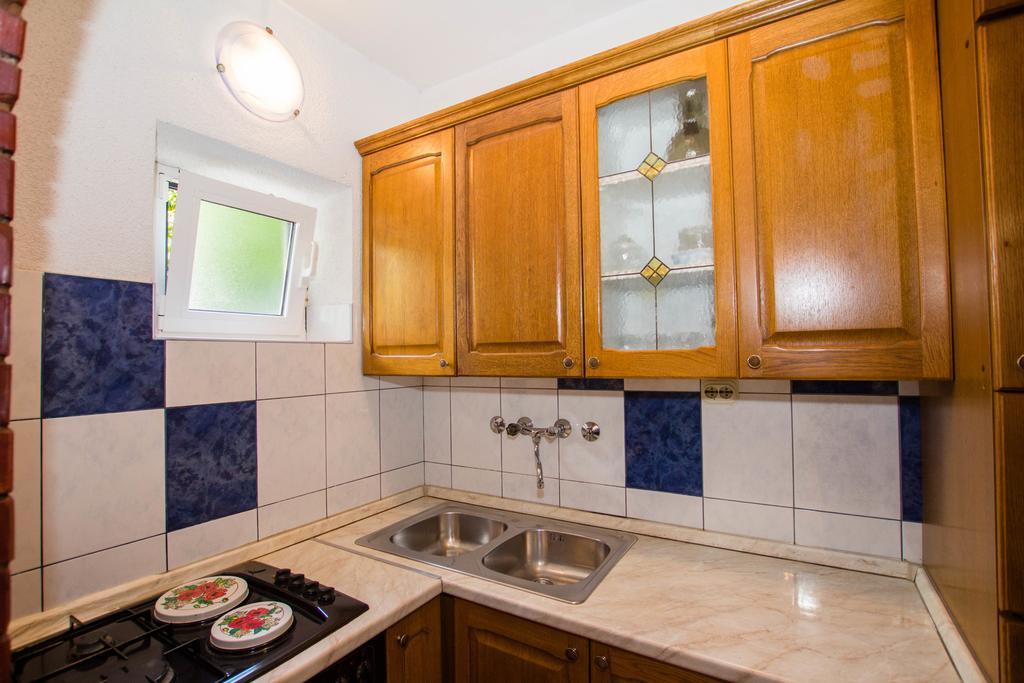 Apartments Bartul Сучурай Экстерьер фото